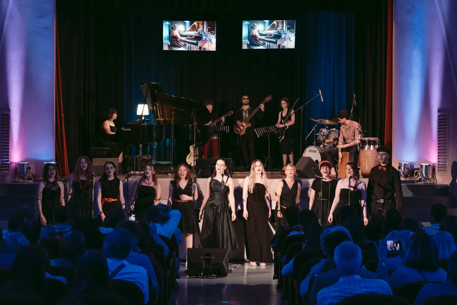 Concerto degli allievi STAR VOICE in teatro